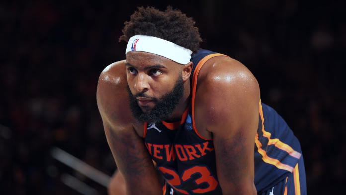 Knicks buscan renovar a Mitchell Robinson.