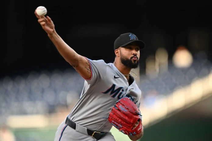 Marlins celebran victoria con jonrones destacados.
