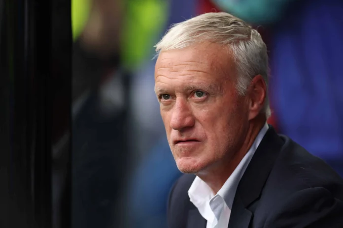 Didier Deschamps regresa a Francia por duelo
