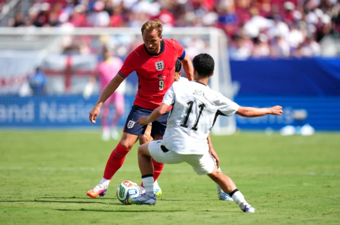 Inglaterra vence a Nueva Zelanda 1-0.