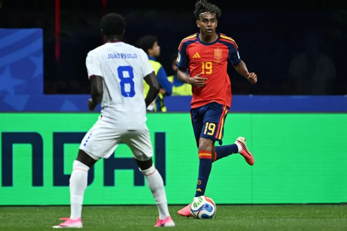 Lamine Yamal debuta en Mundial con España.