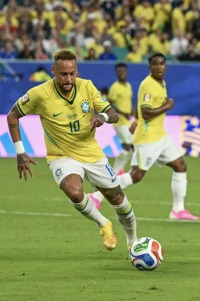 Brasil avanza a 16avos tras goleada