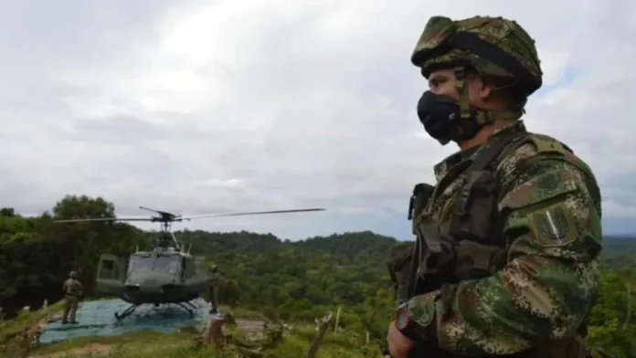 Nueve muertos en bombardeo a cártel colombiano.