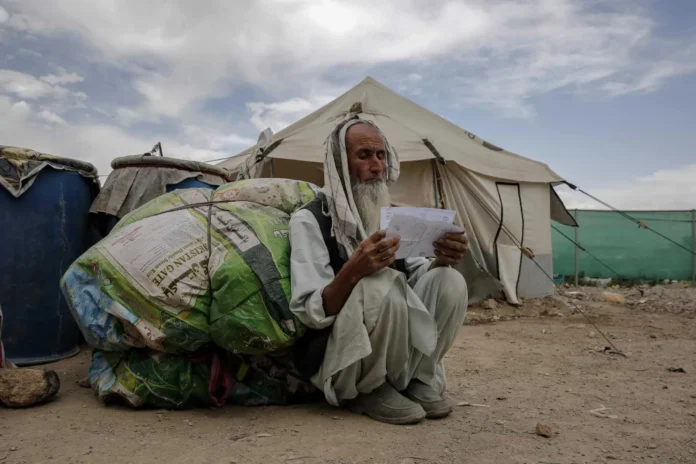 Delegación talibán llega a Bruselas para diálogo