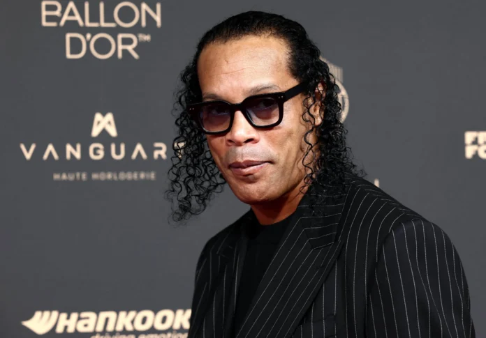 Ronaldinho presenta su álbum 
