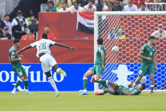 Senegal celebra su victoria 5-0 sobre Irak.