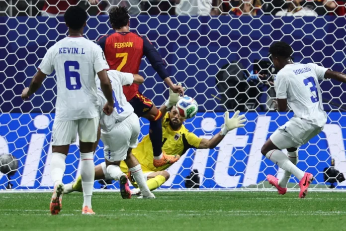 España y Cabo Verde empatan sin goles.