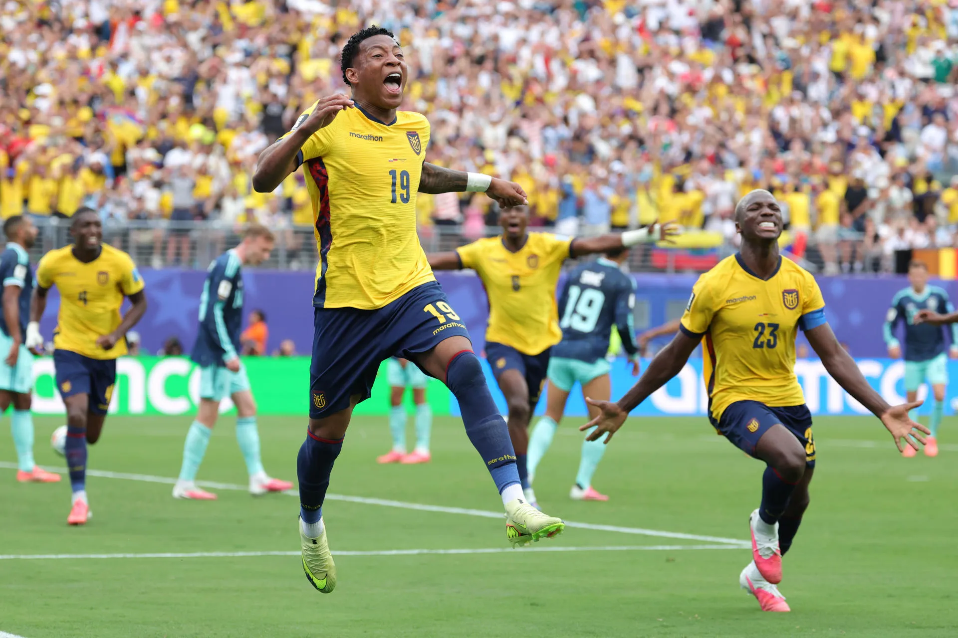 Ecuador celebra su histórica victoria en Mundial.