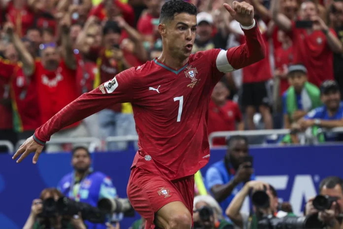 Cristiano Ronaldo celebra gol en victoria portuguesa.