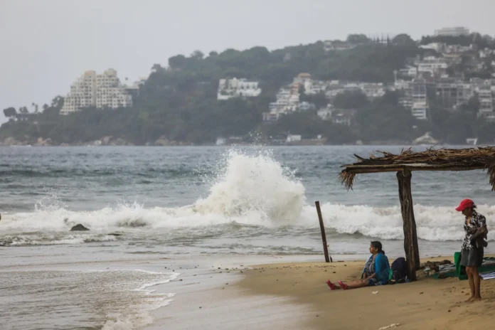 Tormenta tropical Boris se debilita en México.