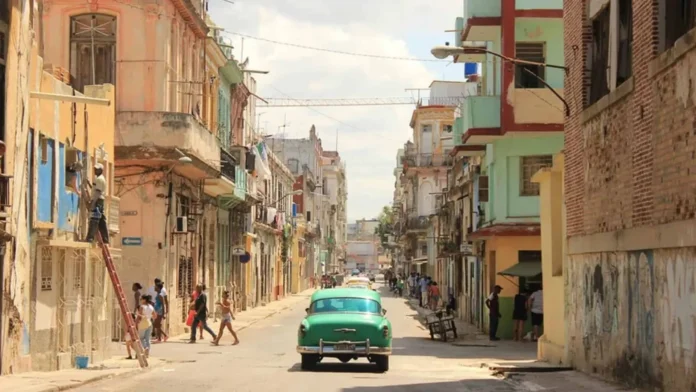 Advertencia de EE. UU. sobre propiedades cubanas.