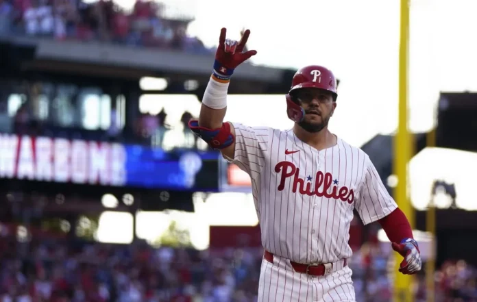 Kyle Schwarber conecta jonrón 25 en MLB.