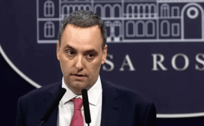 Manuel Adorni renuncia como jefe de Gabinete.