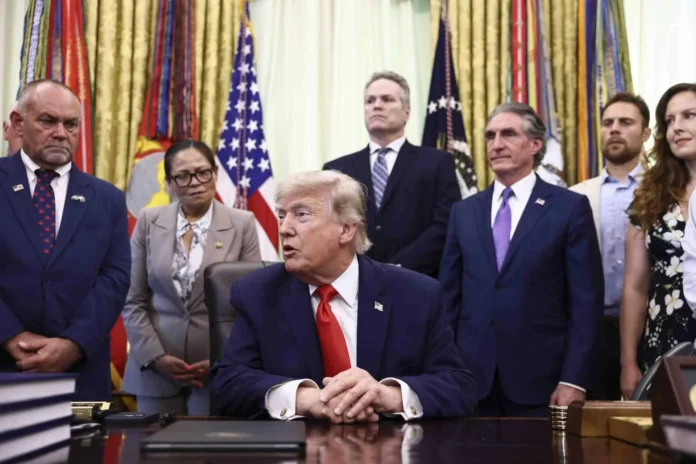 Trump anuncia acuerdo histórico con Irán.