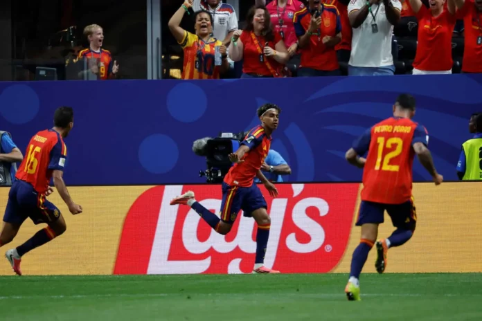 España vence a Arabia Saudita 4-0