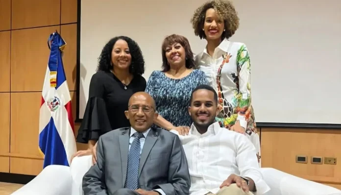 Pamela Feliz apoya a su hermano públicamente