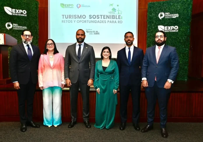 Panel sobre turismo sostenible en República Dominicana