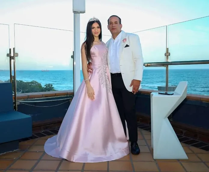 Rubí López celebra sus 15 años en Santo Domingo