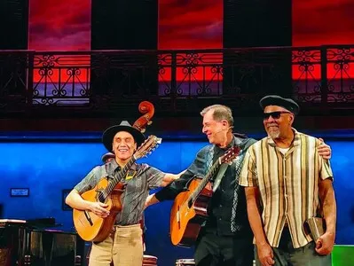 Yasser Tejeda debutando en Broadway, Nueva York.