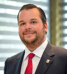 Élites dominicanas ignoran problemas sociales urgentes