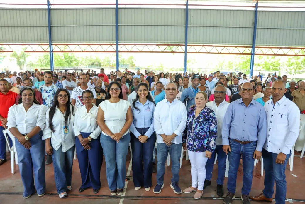 Supérate beneficia a familias en Elías Piña