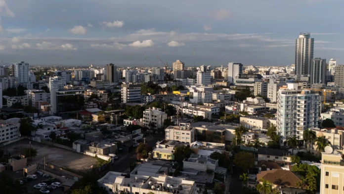 Crecimiento económico dominicano y riesgos actuales.