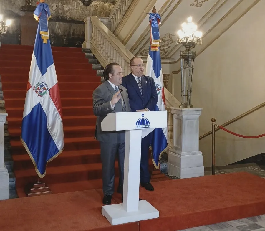 Gobierno ahorra RD$40 mil millones ante crisis.