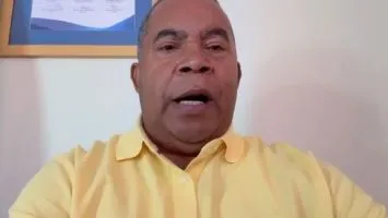 ADP critica colapso en evaluación docente.