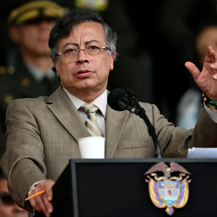 Petro denuncia situación de Jorge Glas en Ecuador