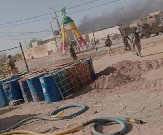 Ministro de Defensa de Malí asesinado en ataque.