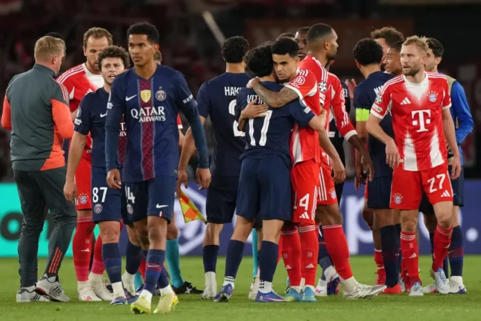 PSG celebra su victoria sobre Bayern Múnich.