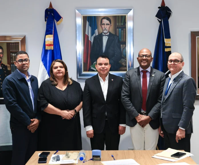 Incorporación de 900 nuevos profesionales de salud