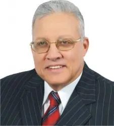 Frank Rainieri critica el urbanismo en Bávaro.