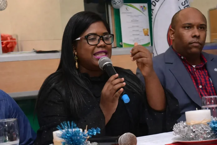 Premios Santo Domingo Oeste 2023 reconocen talentos.