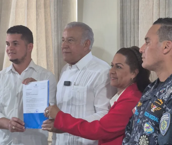 Construcción de cementerios en Sánchez Ramírez