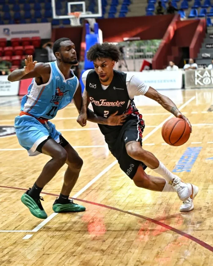 Charlie Brown Jr. lidera victoria de Gigantes