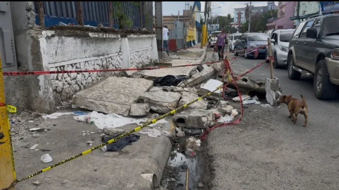 Colapso de pared en Herrera, dos muertos.