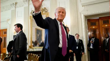 Trump anuncia tregua para negociar con Irán