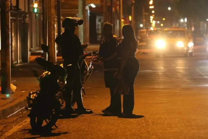 Toque de queda nocturno en Ecuador.