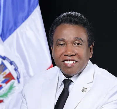 Félix Bautista con 82% de aprobación.