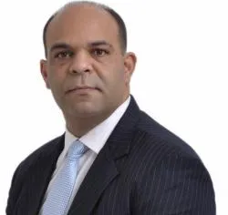 Denuncia contra ministro de Educación en curso.