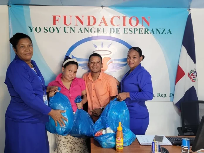 Inauguración de local de ayuda en Azua.