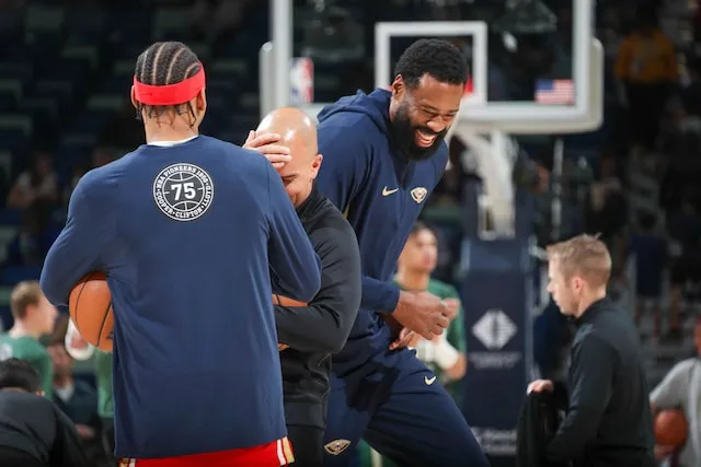 DeAndre Jordan recibe premio Compañero del Año.