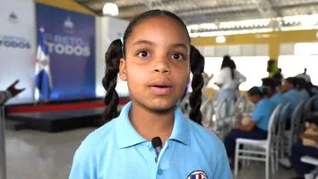 Inauguración de escuela en Santo Domingo Este