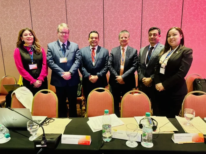 Artistas visuales defienden derechos de autor