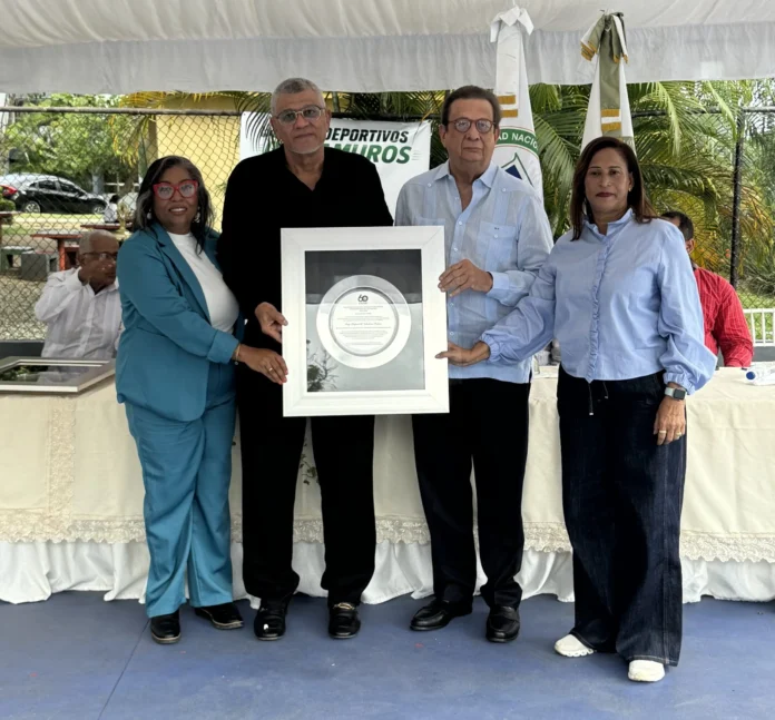 Homenaje a Miranda y Villalona en Unphu