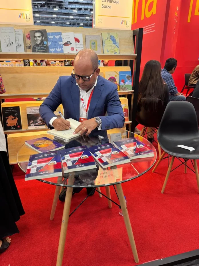 Francisco Tavárez presenta libro en FILBo 2026