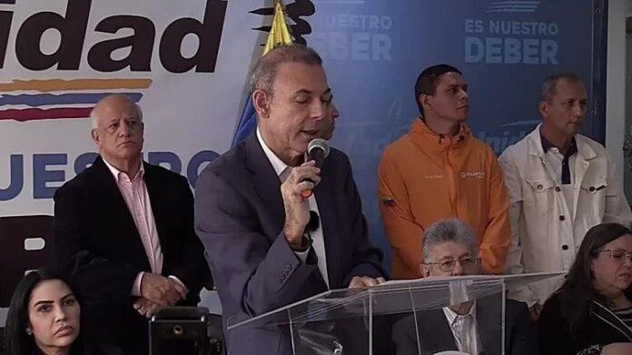 Oposición venezolana exige liberación de activista.