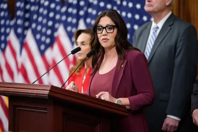 Renuncia de secretaria de Trabajo en EE.UU.