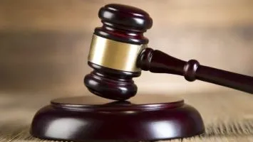 Expolicía condenado por narcotráfico de cocaína.